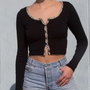 Brandy Melville Zelly crop top black leopard detailing scoop neck